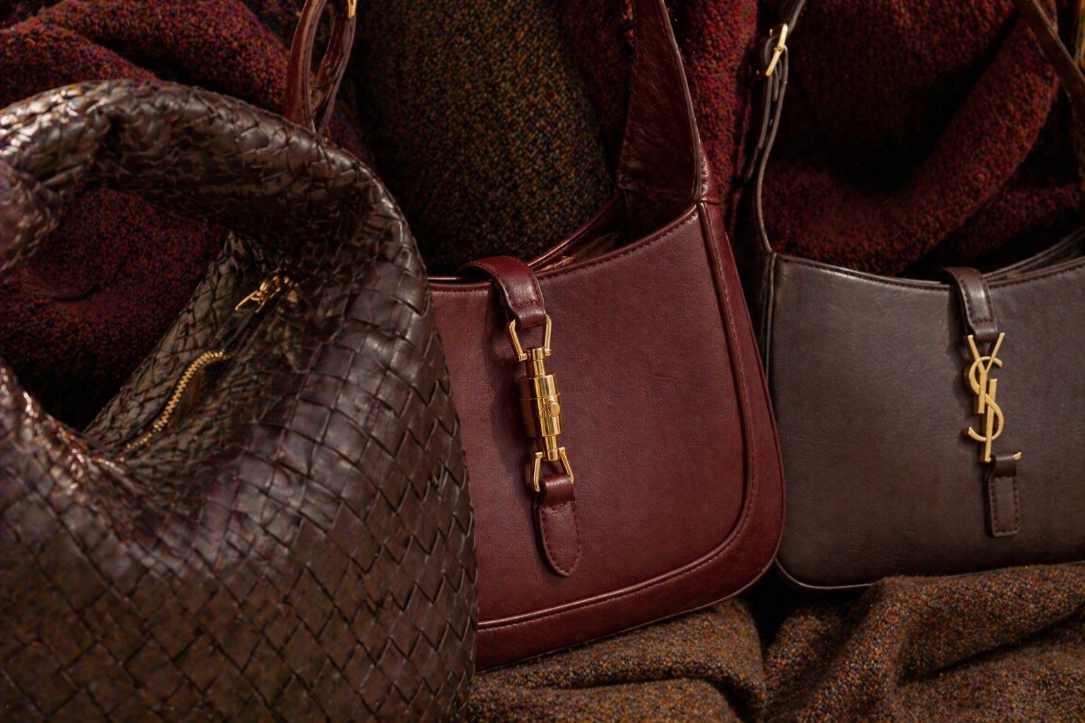 Fall 2026 Bag Styling: Suede, Burgundy, Chocolate, and Structured Leather bag detail illustration